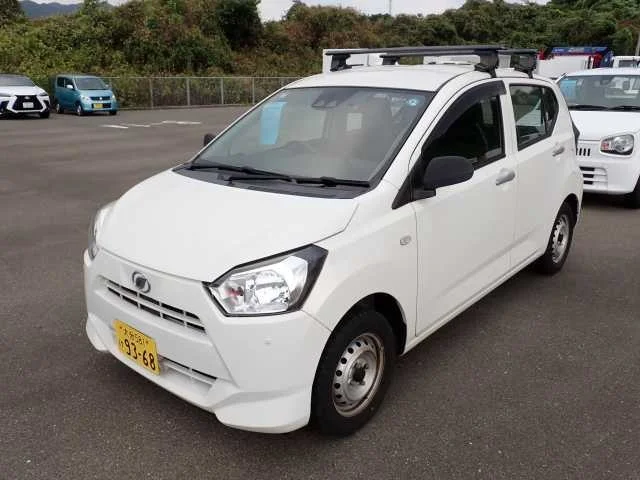 Daihatsu Mira e:S LA350S 2019